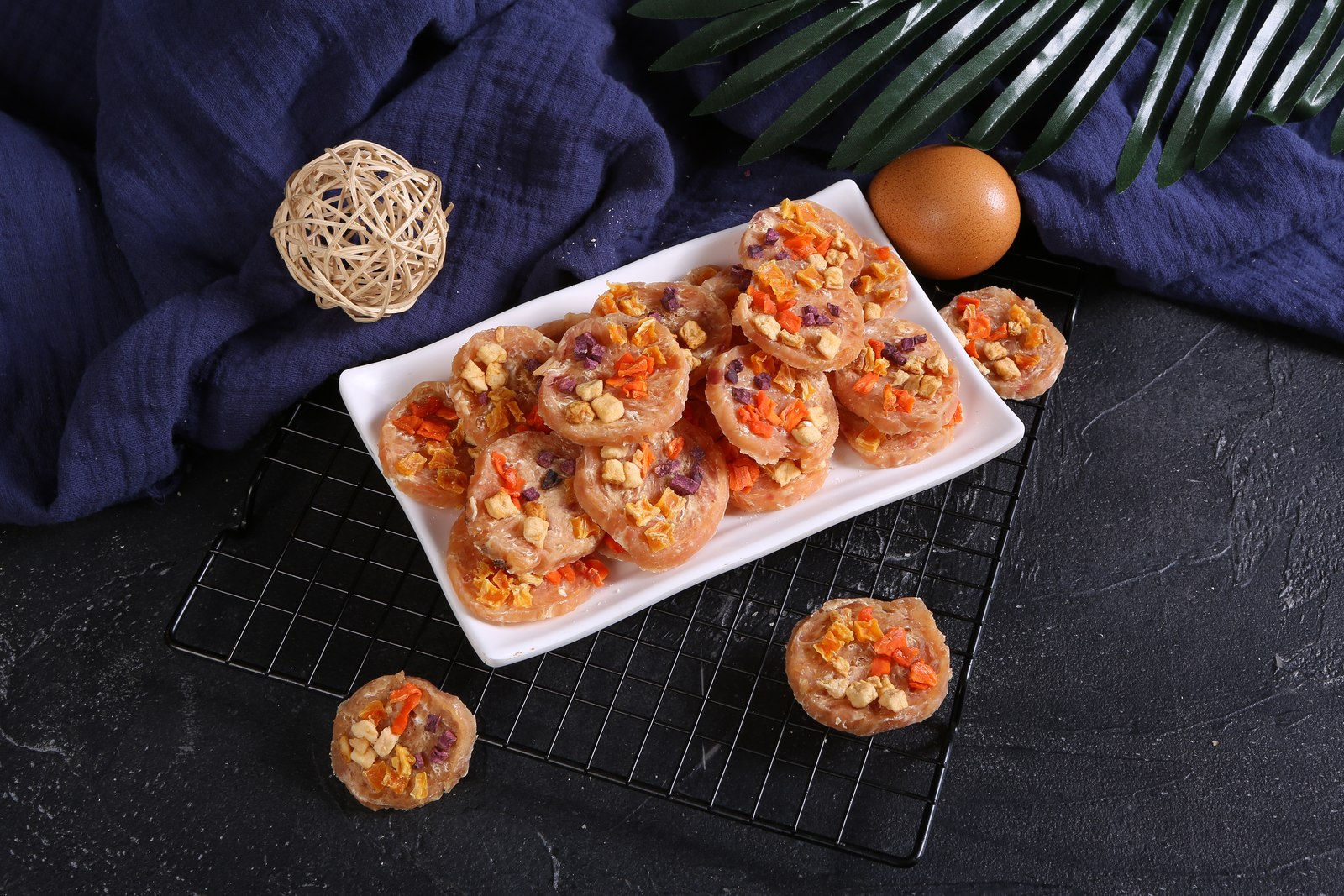 Pizza-shaped treat